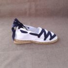 Txuria ziri itsas urdina